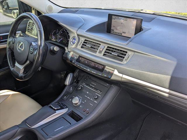 Used 2017 Lexus CT 200h image 23