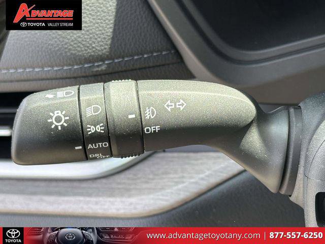 Certified 2024 Toyota Grand Highlander Platinum image 30