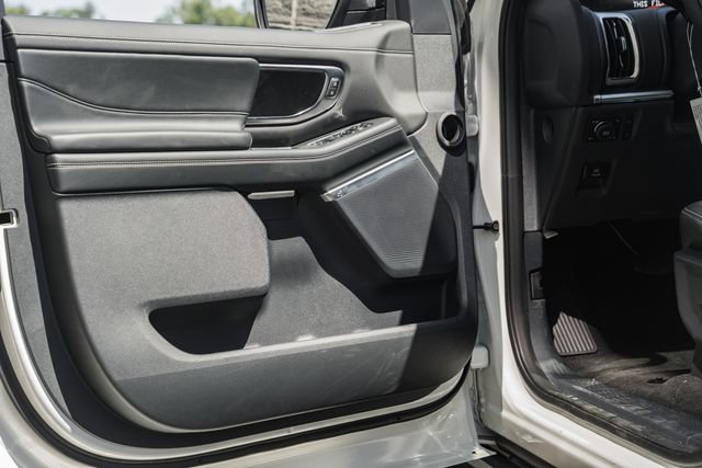 New 2026 Ford Expedition Platinum w/ Stealth Performance Package AWD/4WD image 53
