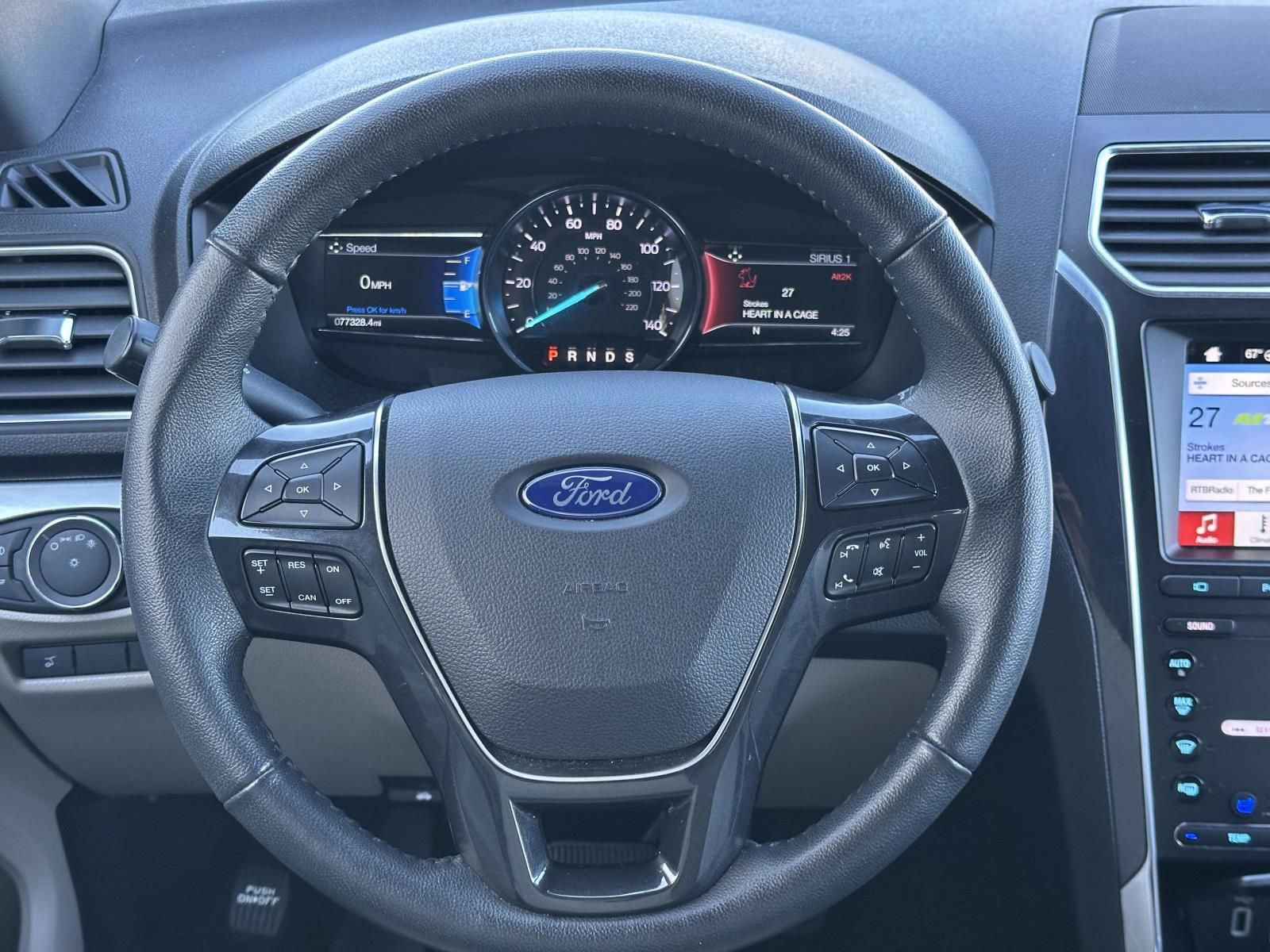 Used 2019 Ford Explorer Limited AWD/4WD image 23