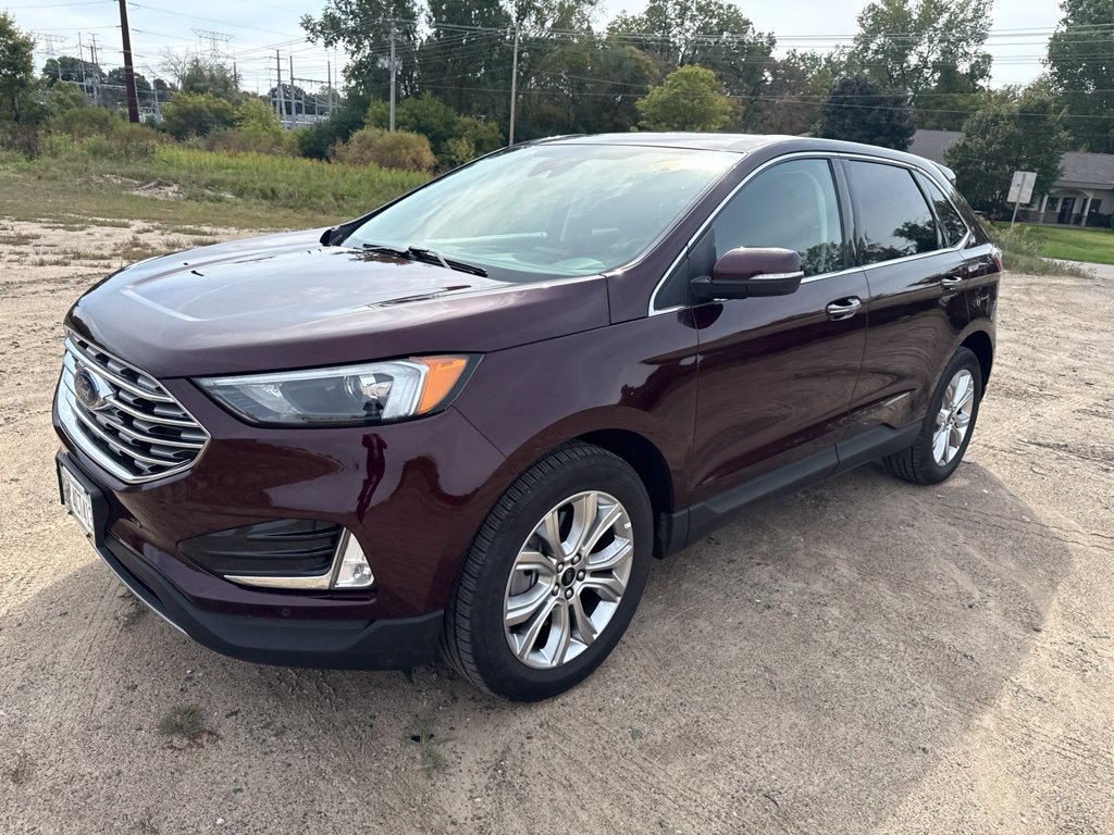 Used 2024 Ford Edge Titanium AWD/4WD image 3