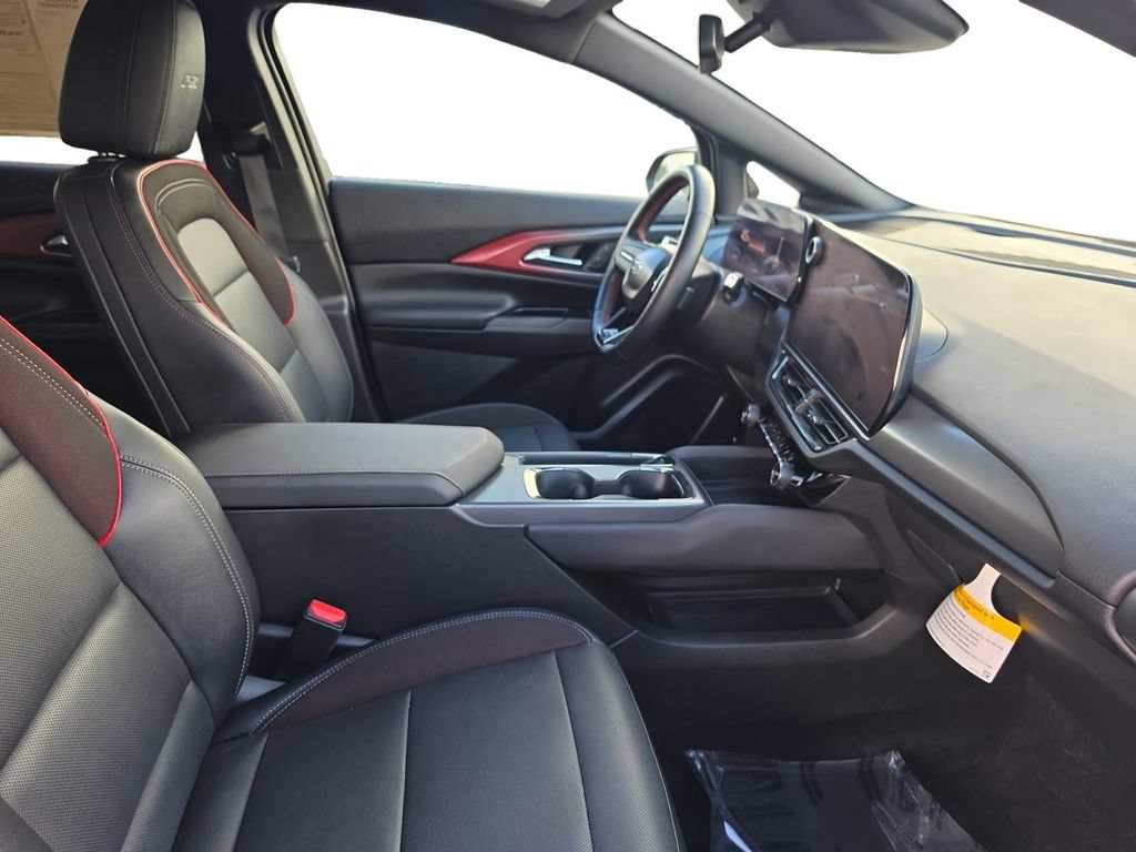 Used 2025 Chevrolet Equinox EV RS FWD image 18