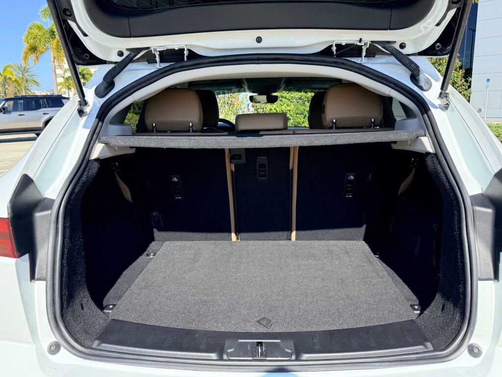 Used 2021 Jaguar E-PACE image 13