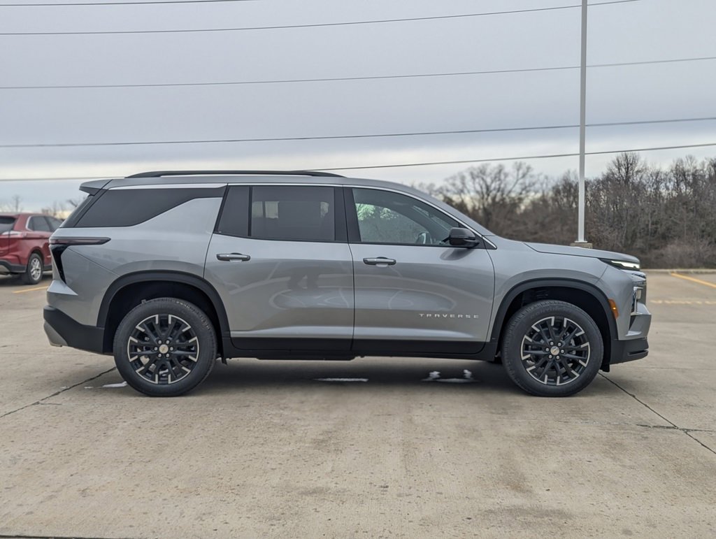 New 2026 Chevrolet Traverse LT w/ Sun and Wheel Package image 6
