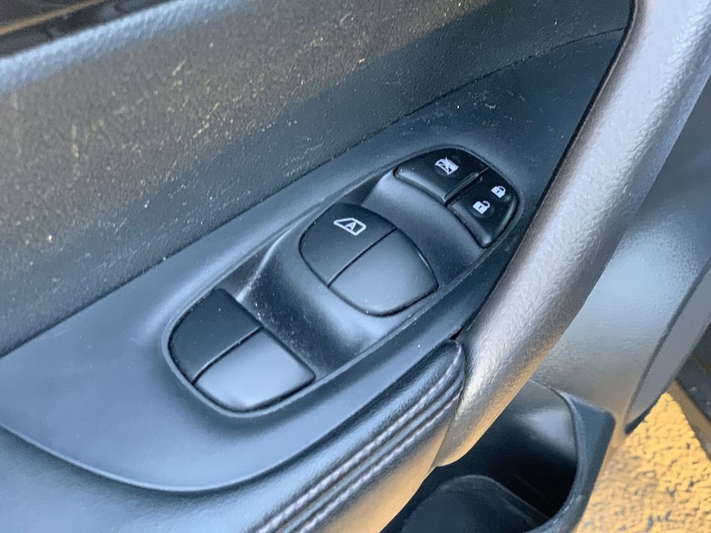 Used 2020 Nissan Rogue SV w/ Premium Package image 22