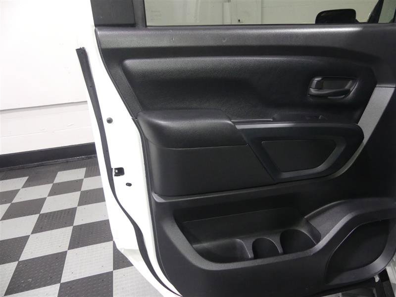 Used 2022 Nissan Titan S w/ S Utility Package image 21