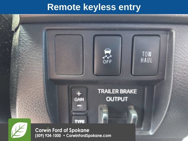 Used 2016 Toyota Tundra SR5 w/ TRD Off Road Package AWD/4WD image 5