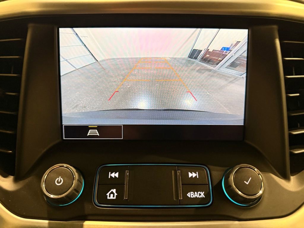 Used 2023 GMC Acadia SLT image 21