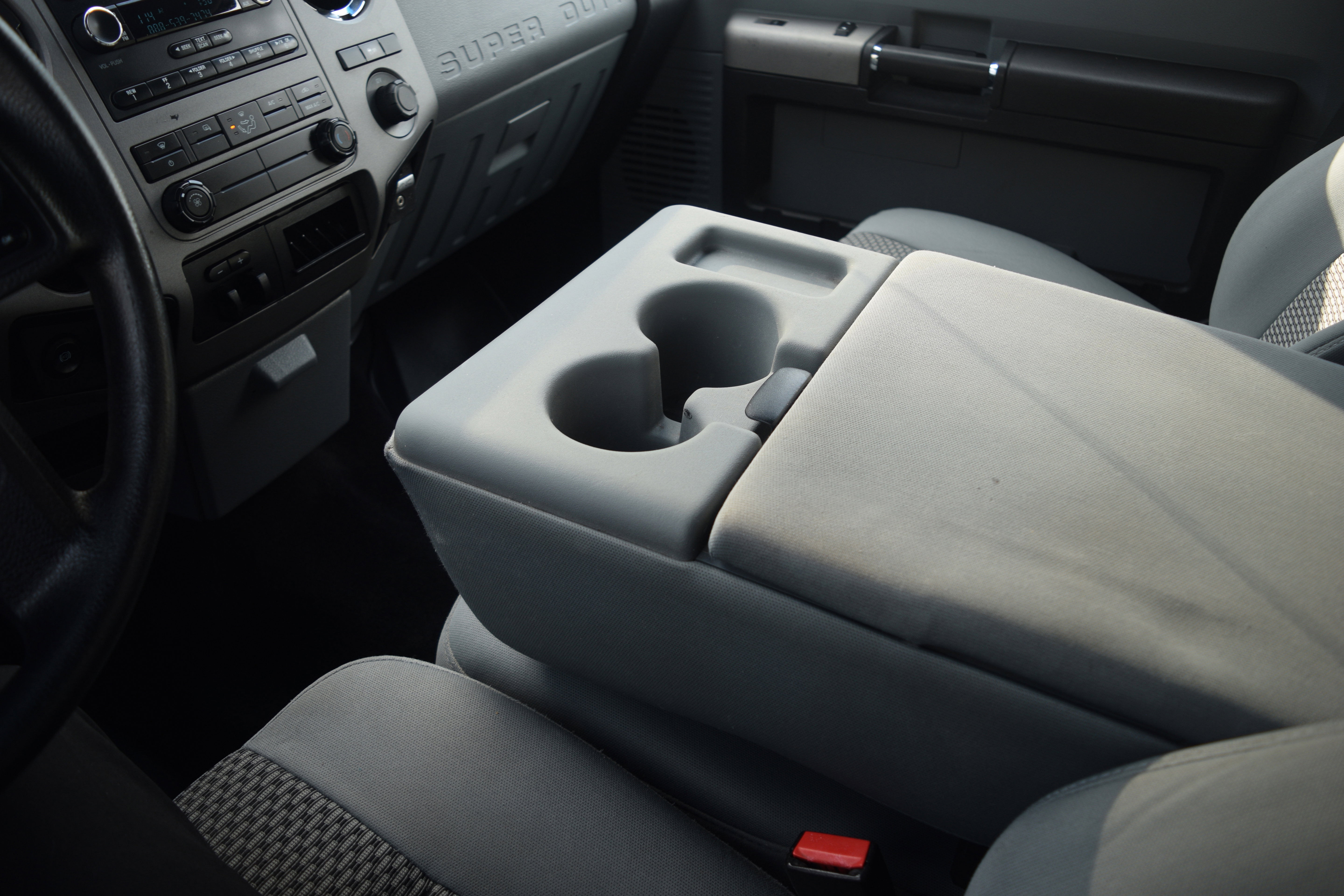 Used 2016 Ford F250 XLT w/ Camper Package image 12