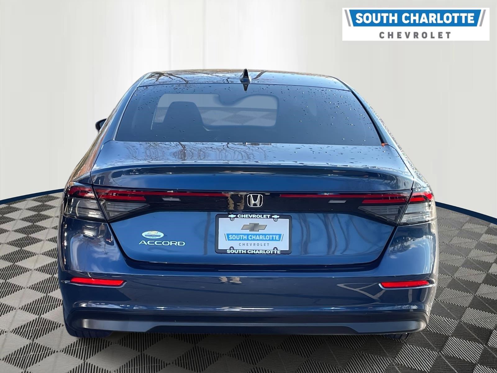 Used 2024 Honda Accord EX image 5