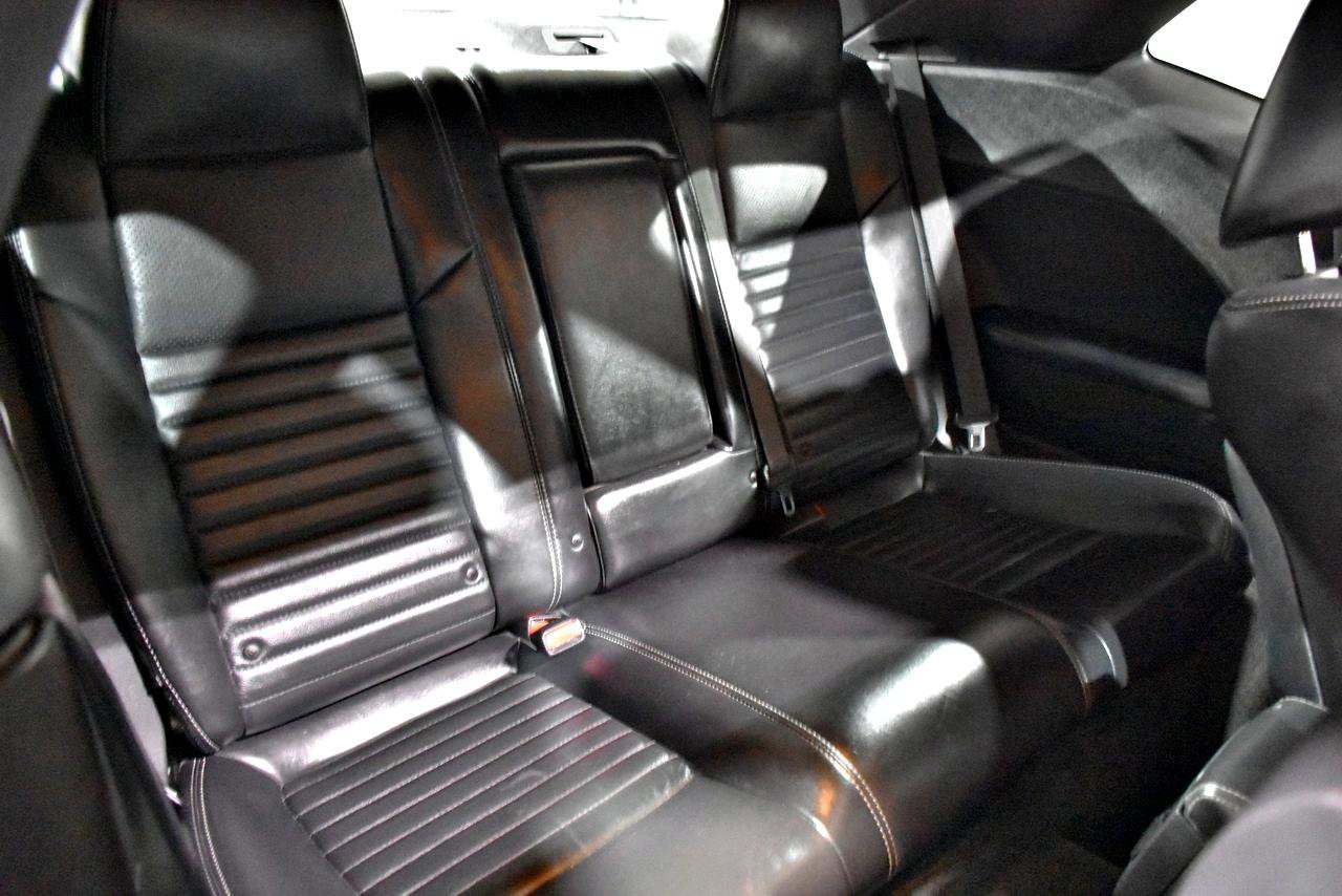 Used 2013 Dodge Challenger SXT image 22