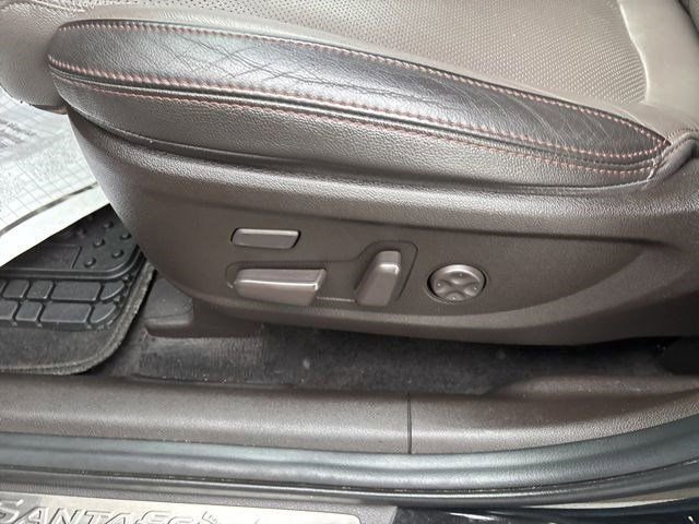 Used 2019 Hyundai Santa Fe AWD image 10