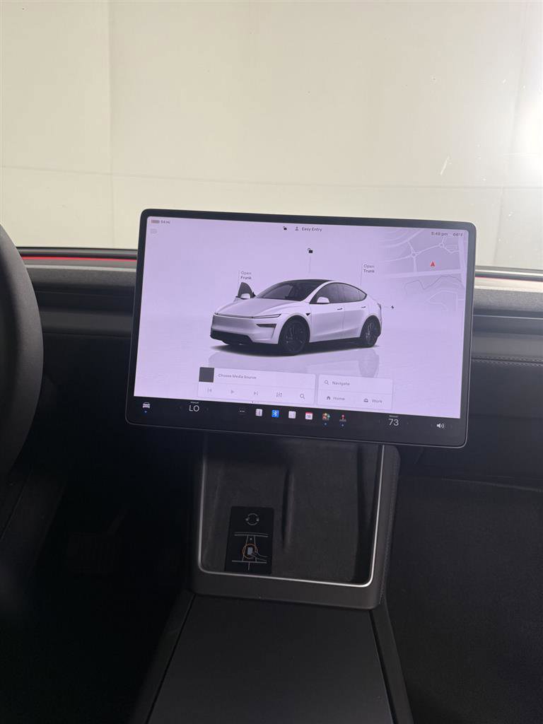 Used 2026 Tesla Model Y AWD image 4