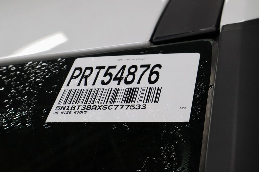 Certified 2025 Nissan Rogue SV image 33