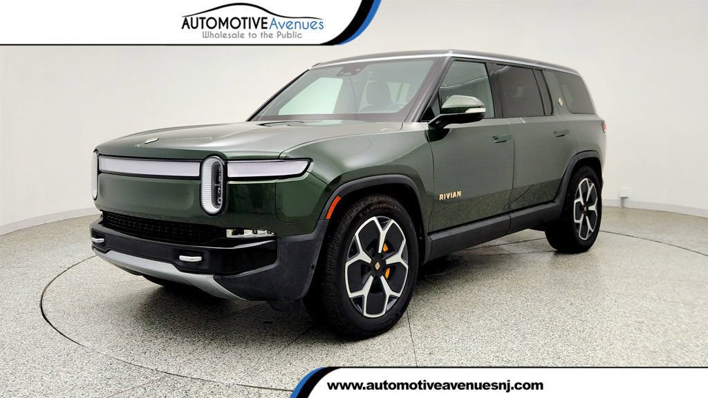 Used 2024 Rivian R1S Adventure AWD/4WD image 1