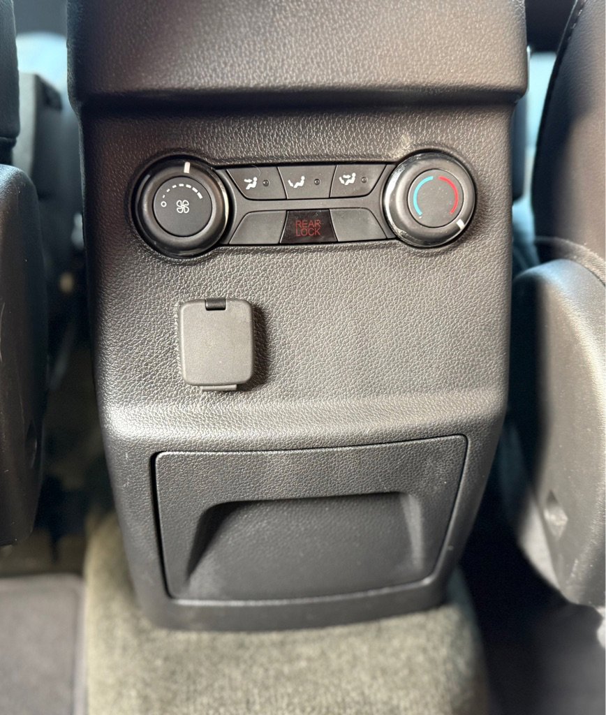 Used 2013 Ford Explorer XLT FWD image 17