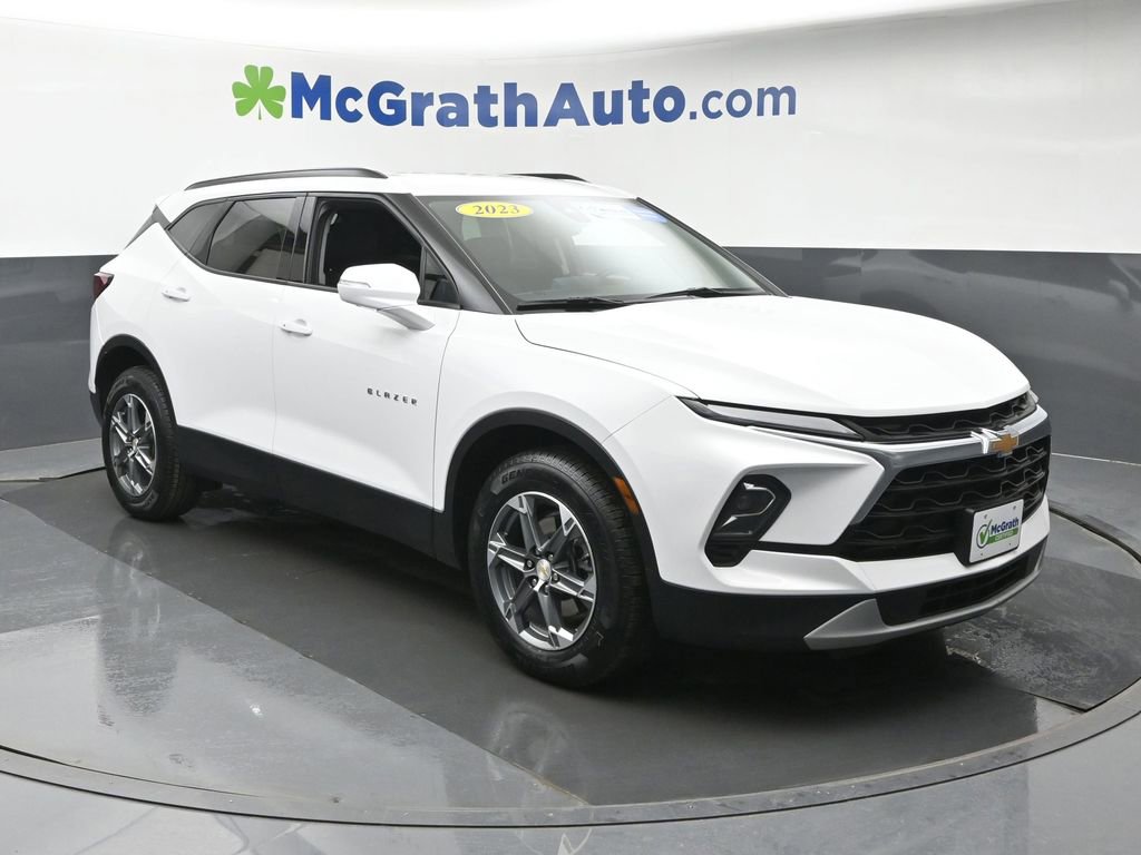 Used 2023 Chevrolet Blazer LT w/ Sound & Technology Package image 2