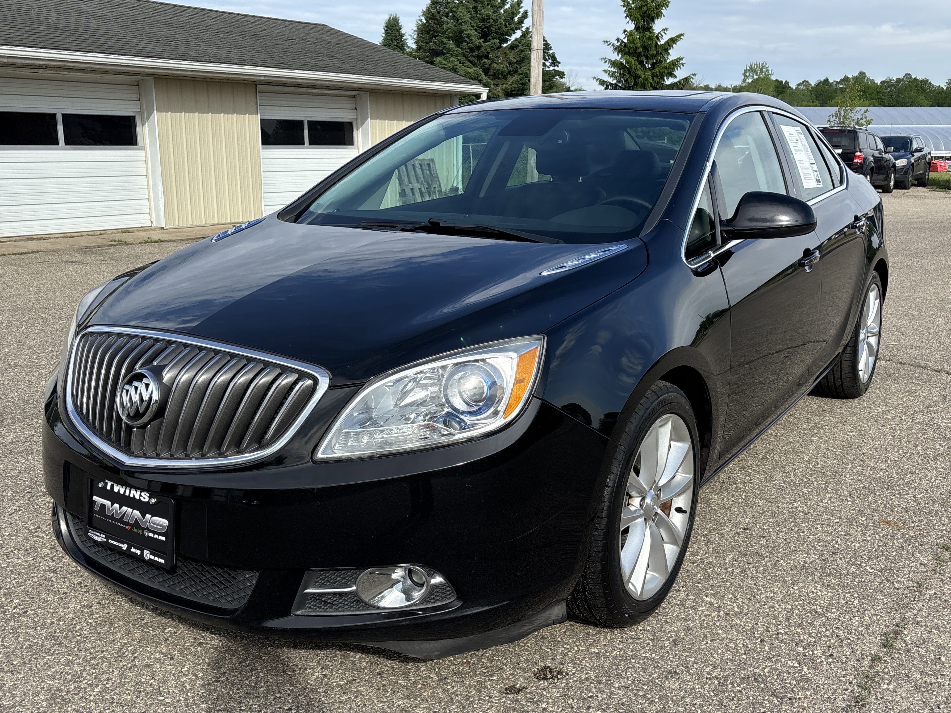 Used 2017 Buick Verano Leather w/ Experience Buick Package FWD image 10