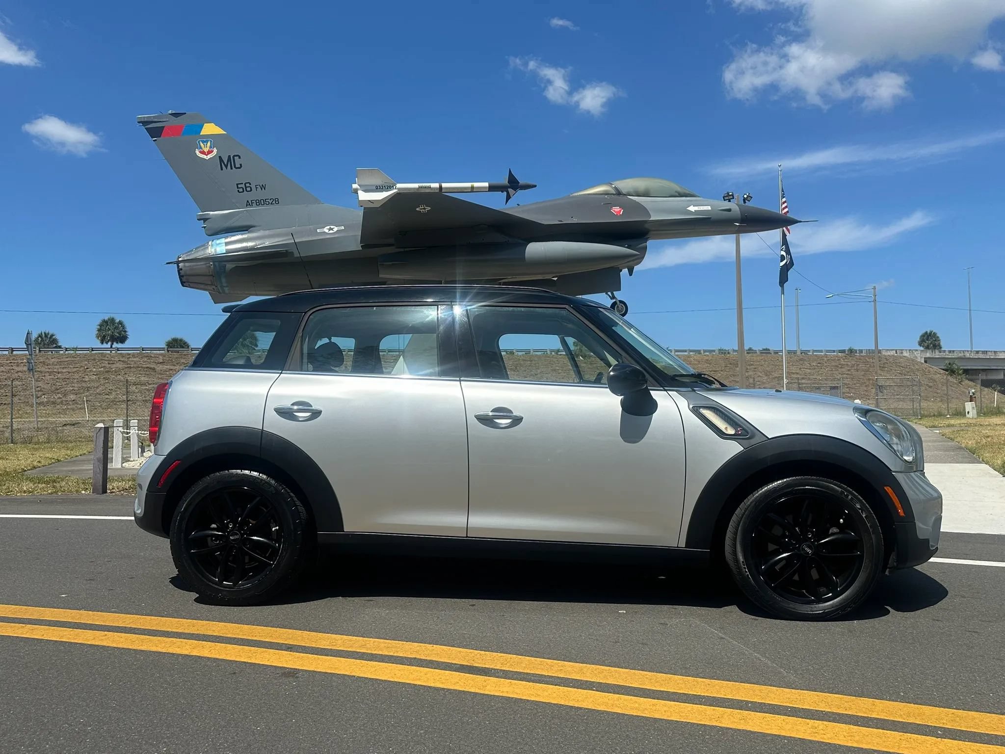 Used 2013 MINI Cooper Countryman S FWD image 1