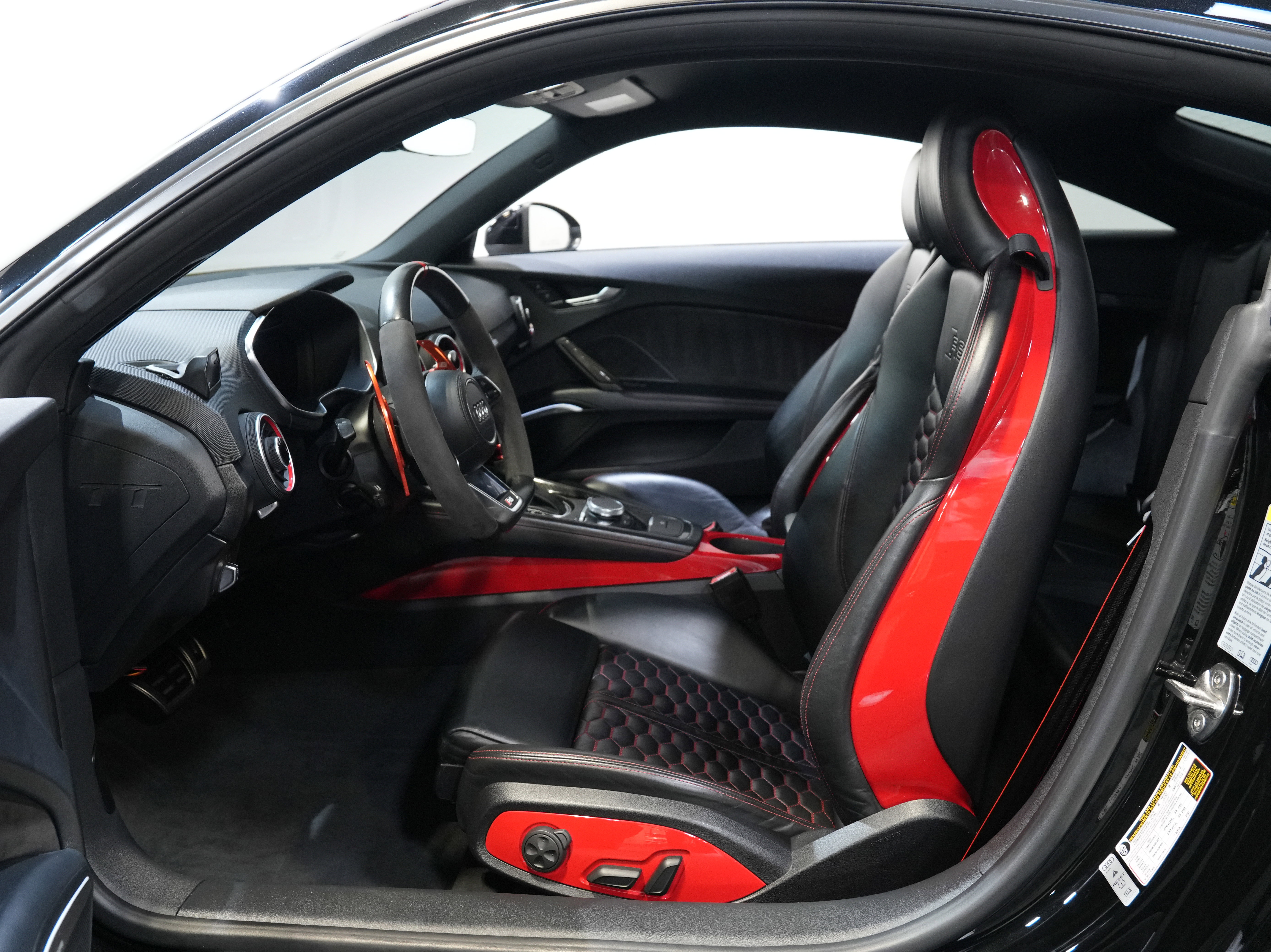 Used 2019 Audi TT RS w/ Technology Package image 27