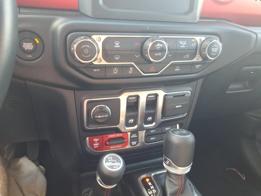 Used 2021 Jeep Wrangler Rubicon AWD/4WD image 19