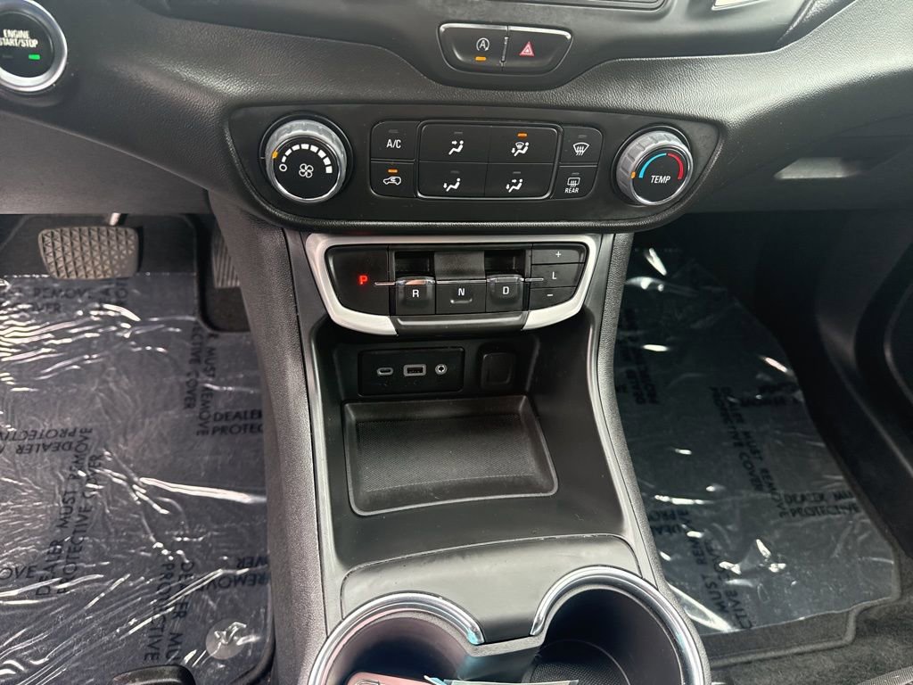 Used 2022 GMC Terrain SLE image 17