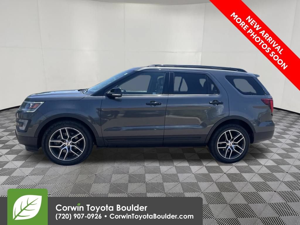 Used 2017 Ford Explorer Sport AWD/4WD image 4