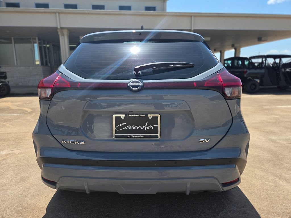 Used 2024 Nissan Kicks SV FWD image 6