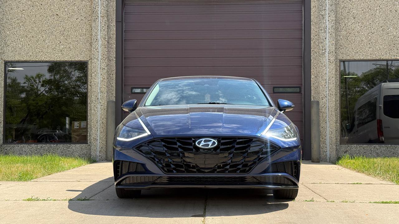 Used 2021 Hyundai Sonata SEL FWD image 2