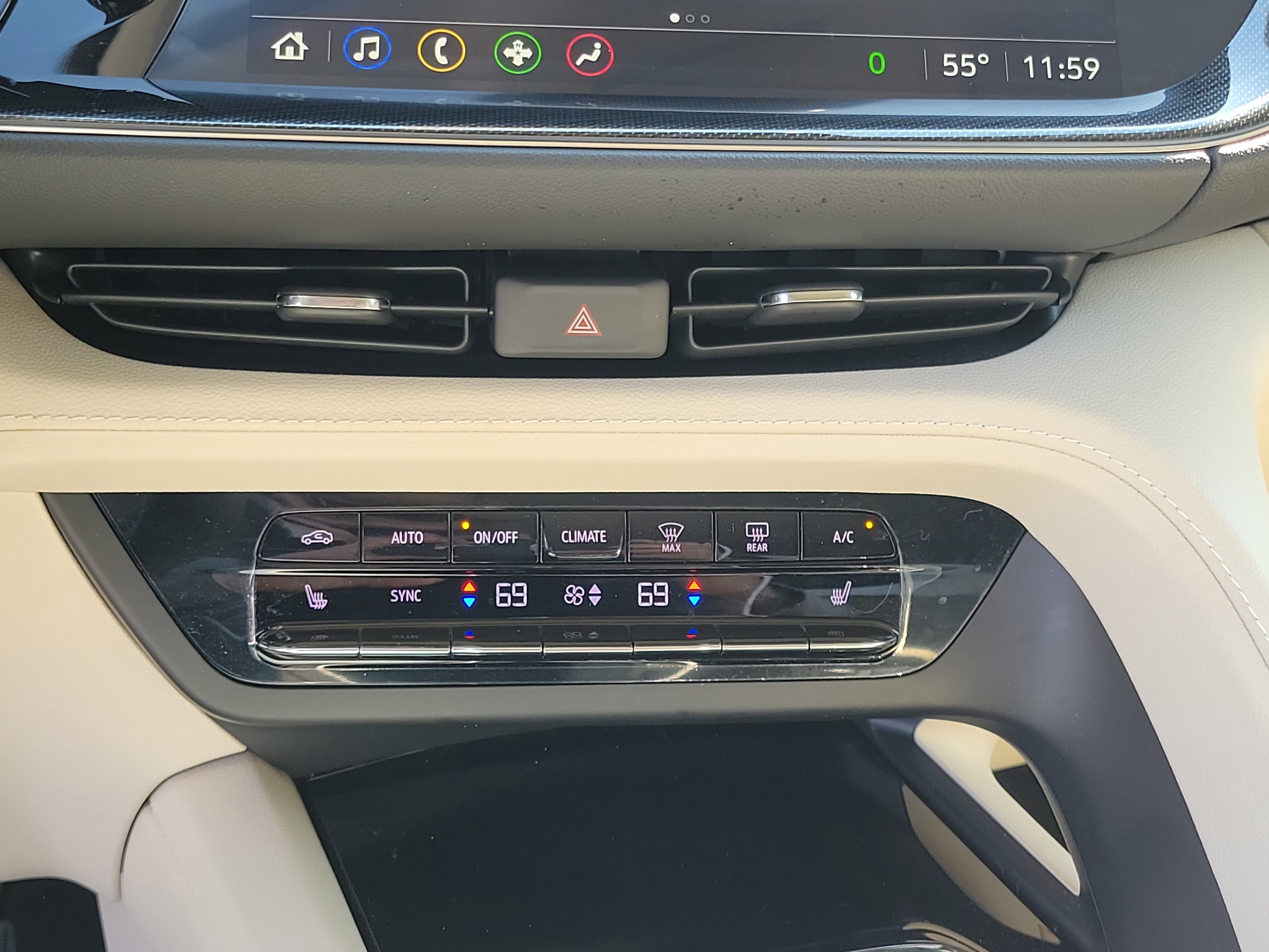 Used 2023 Buick Envision Essence image 27