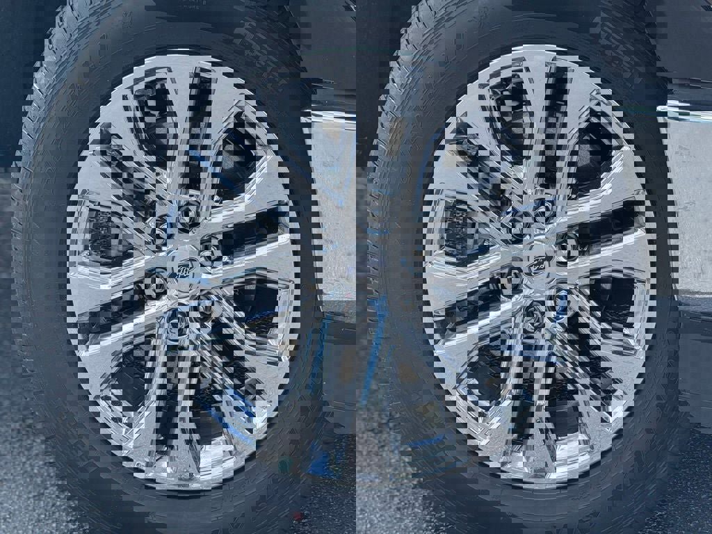 New 2025 Ford F150 XLT w/ Equipment Group 302A MID image 4