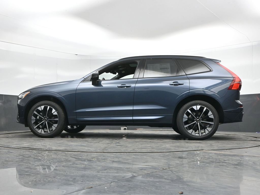 New 2026 Volvo XC60 B5 Plus w/ Climate Package AWD/4WD image 40