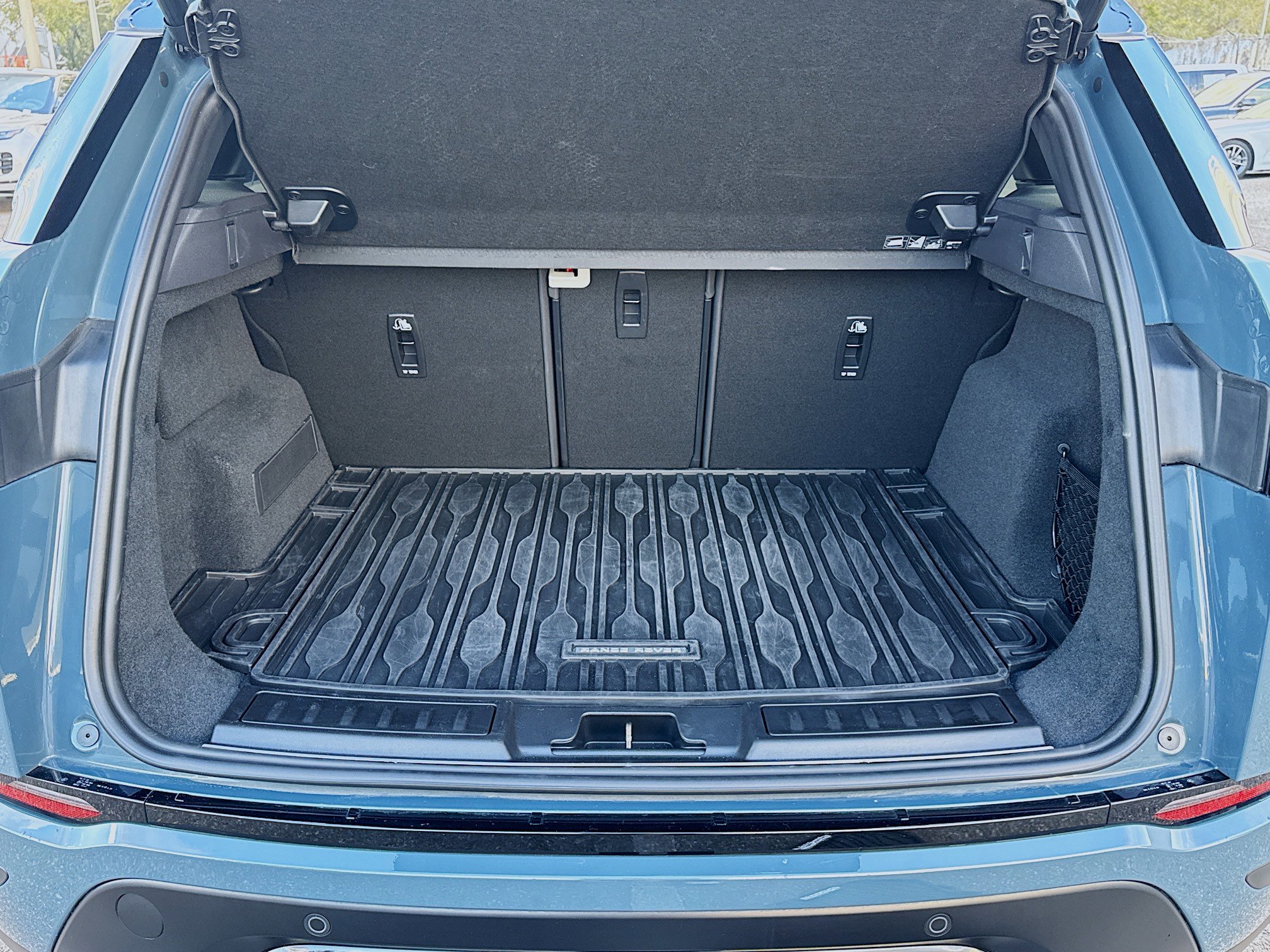 Used 2026 Land Rover Range Rover Evoque S image 8