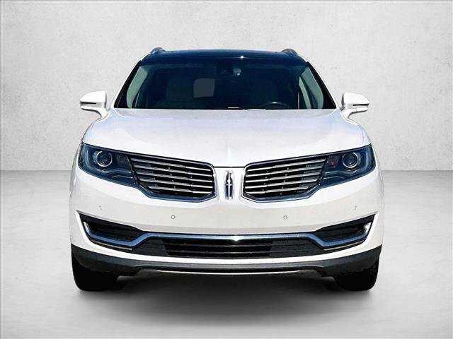 Used 2018 Lincoln MKX Reserve w/ Driver Assistance Package AWD/4WD image 3