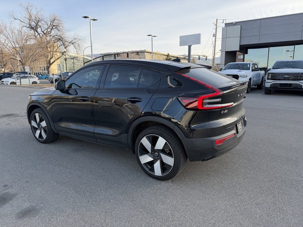 Used 2022 Volvo C40 P8 Recharge Ultimate image 3