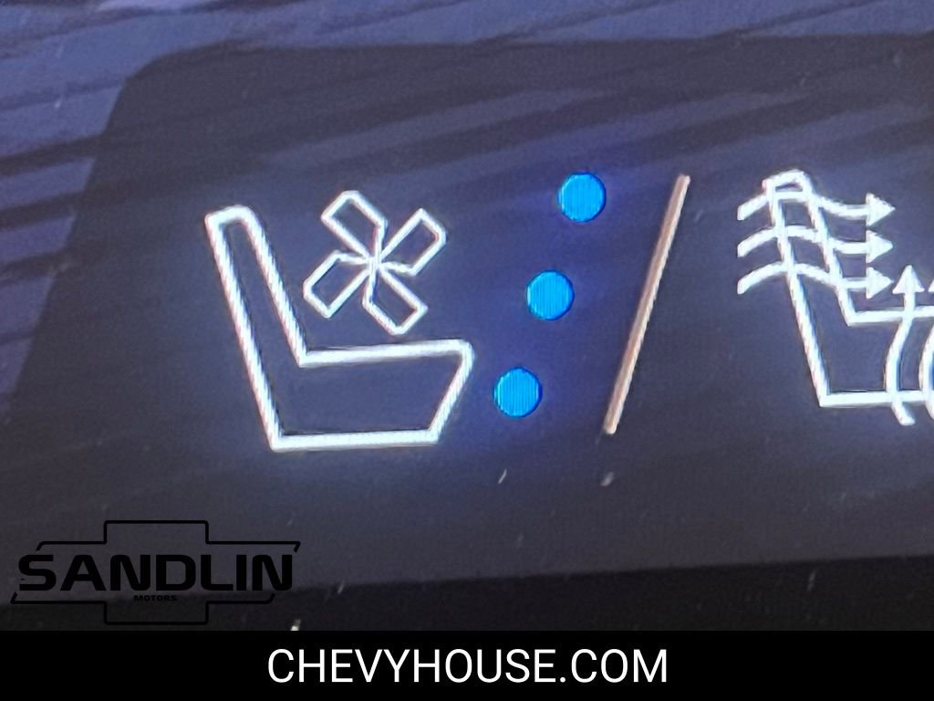 New 2025 Chevrolet Equinox EV RS w/ Convenience Package II image 13