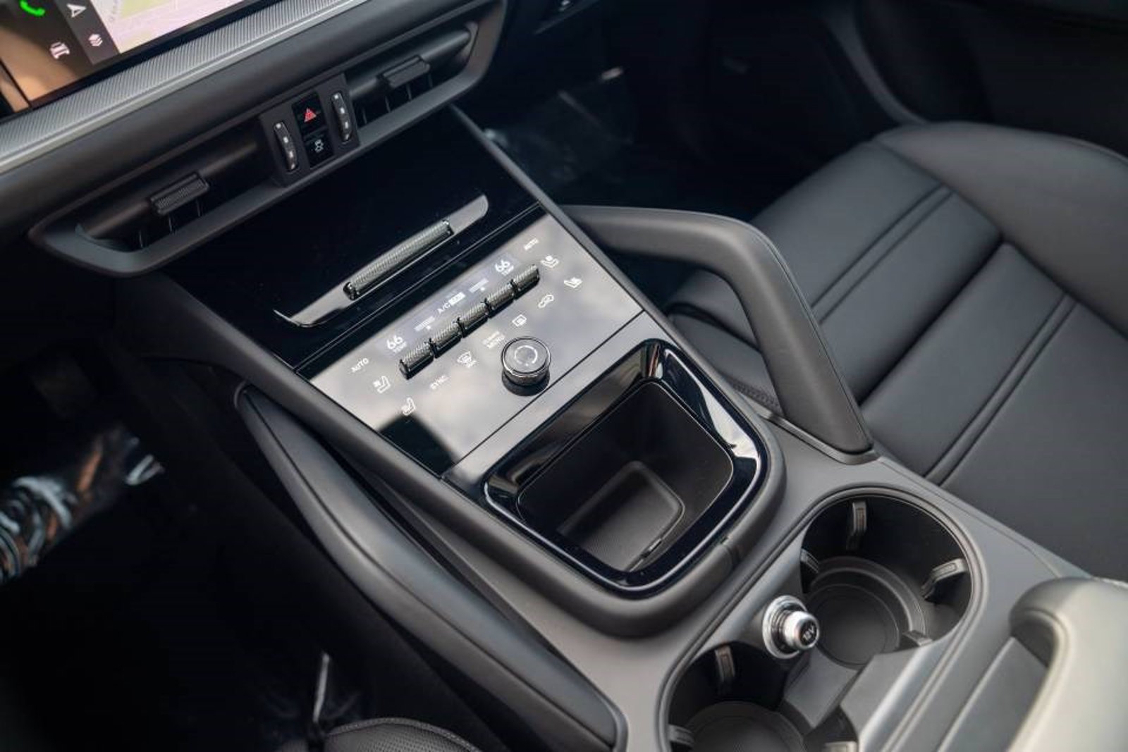New 2026 Porsche Cayenne AWD/4WD image 20