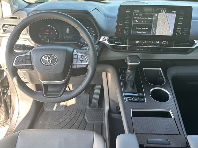Certified 2024 Toyota Sienna XLE w/ XLE Plus Package FWD image 12