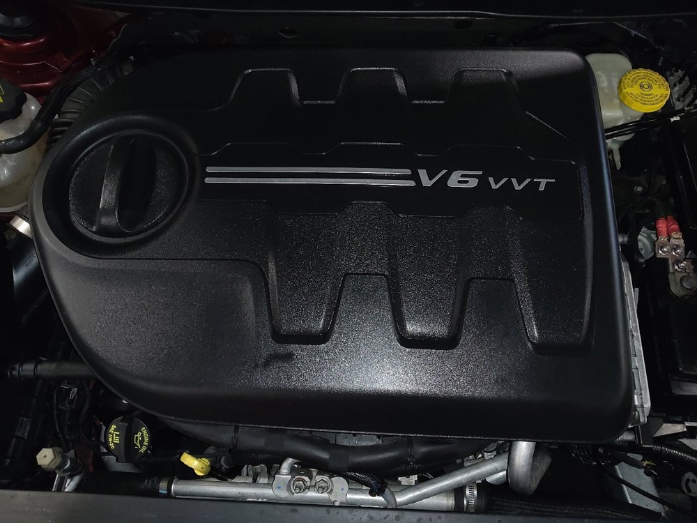 Used 2015 Chrysler 200 C w/ Navigation & Sound Group I image 30