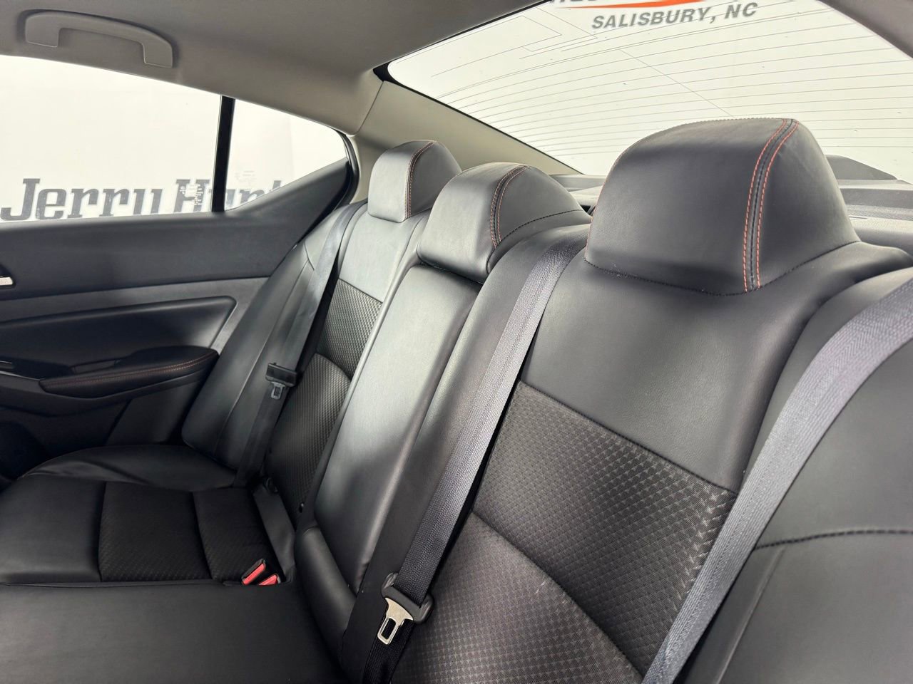 Used 2024 Nissan Altima 2.5 SR image 24