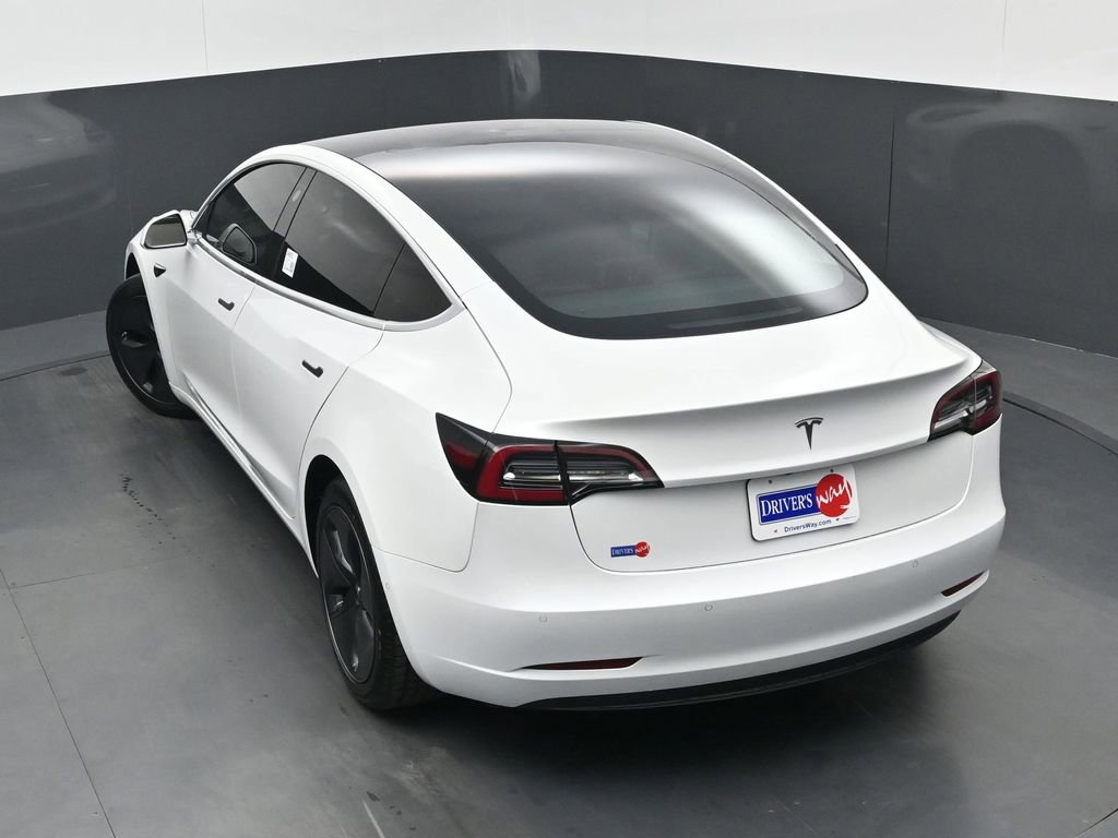 Used 2019 Tesla Model 3 Standard Range Plus image 32