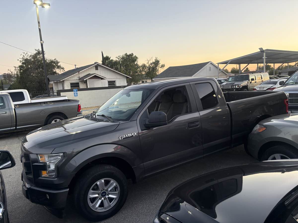 Used 2017 Ford F150 XL w/ Equipment Group 101A Mid RWD image 8