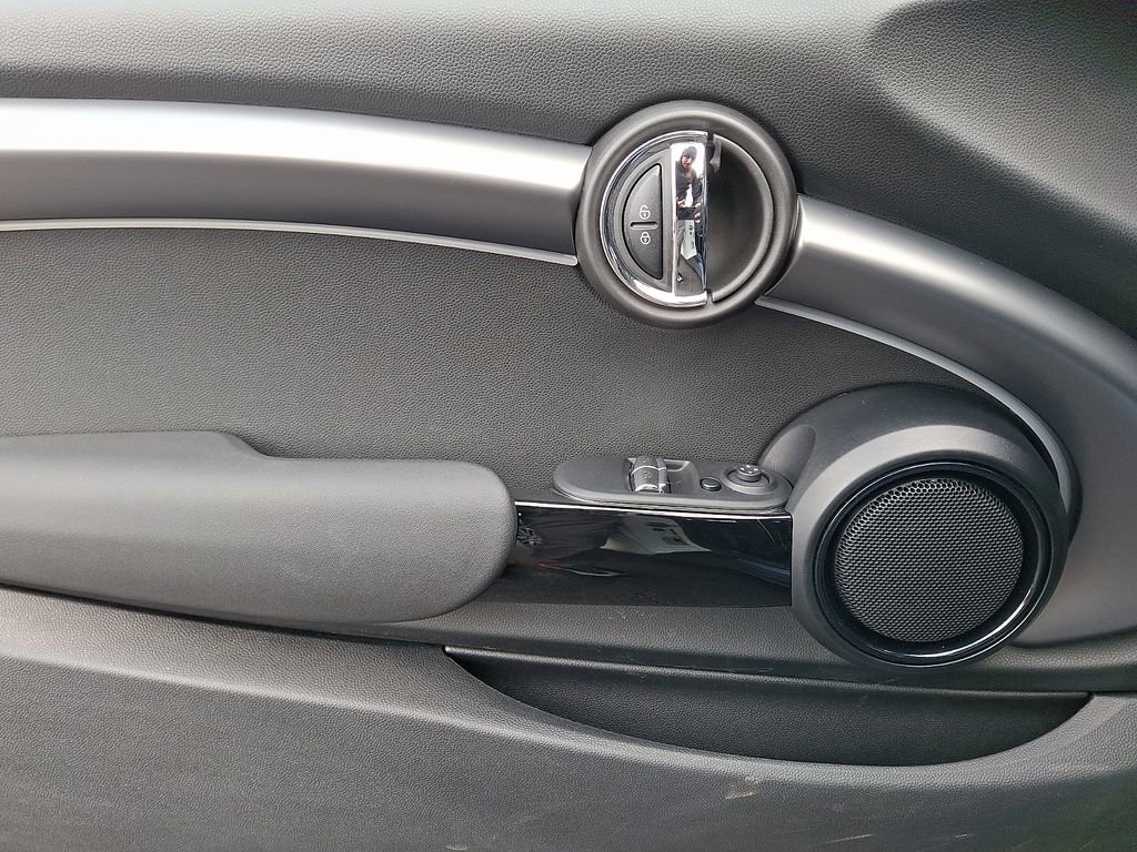 Used 2023 MINI Cooper S image 12