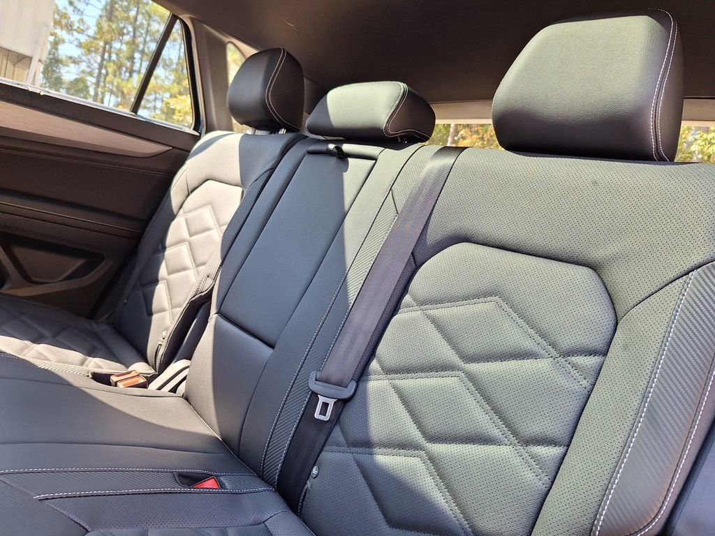 New 2026 Volkswagen Atlas Cross Sport SE image 24