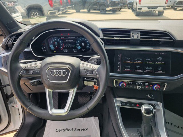 Used 2025 Audi Q3 2.0T Premium AWD/4WD image 16