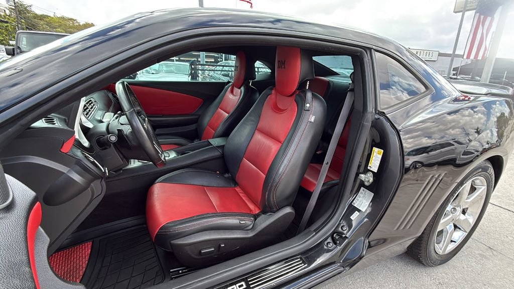 Used 2015 Chevrolet Camaro LT w/ 1LT Preferred Package image 21