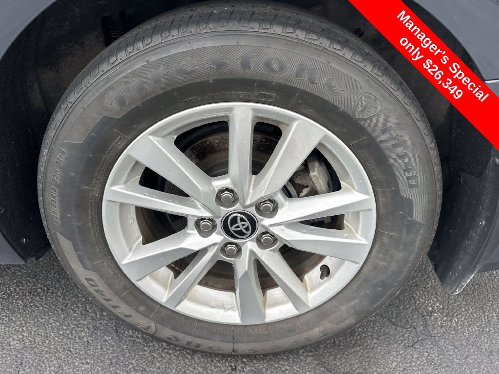Used 2025 Toyota Camry LE AWD/4WD image 46