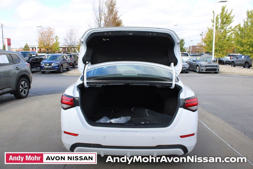 New 2025 Nissan Sentra SV image 5