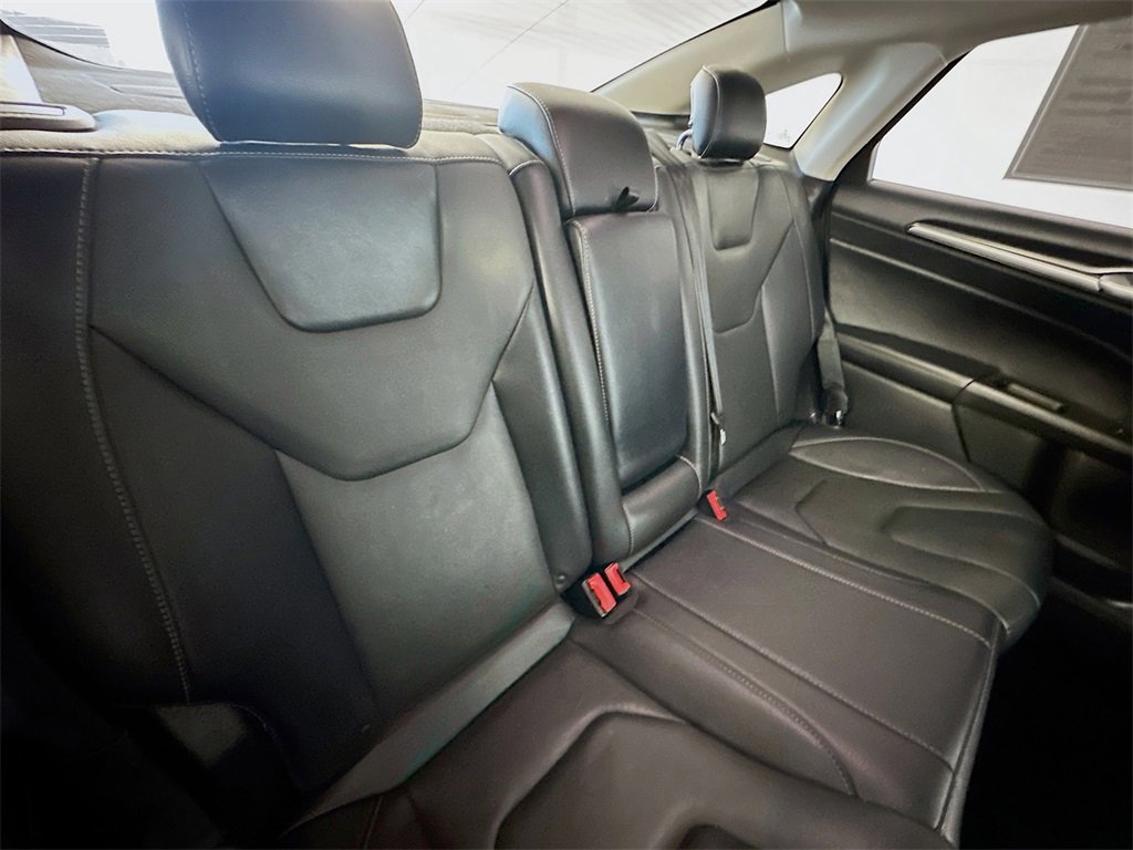 Used 2019 Ford Fusion Titanium image 27