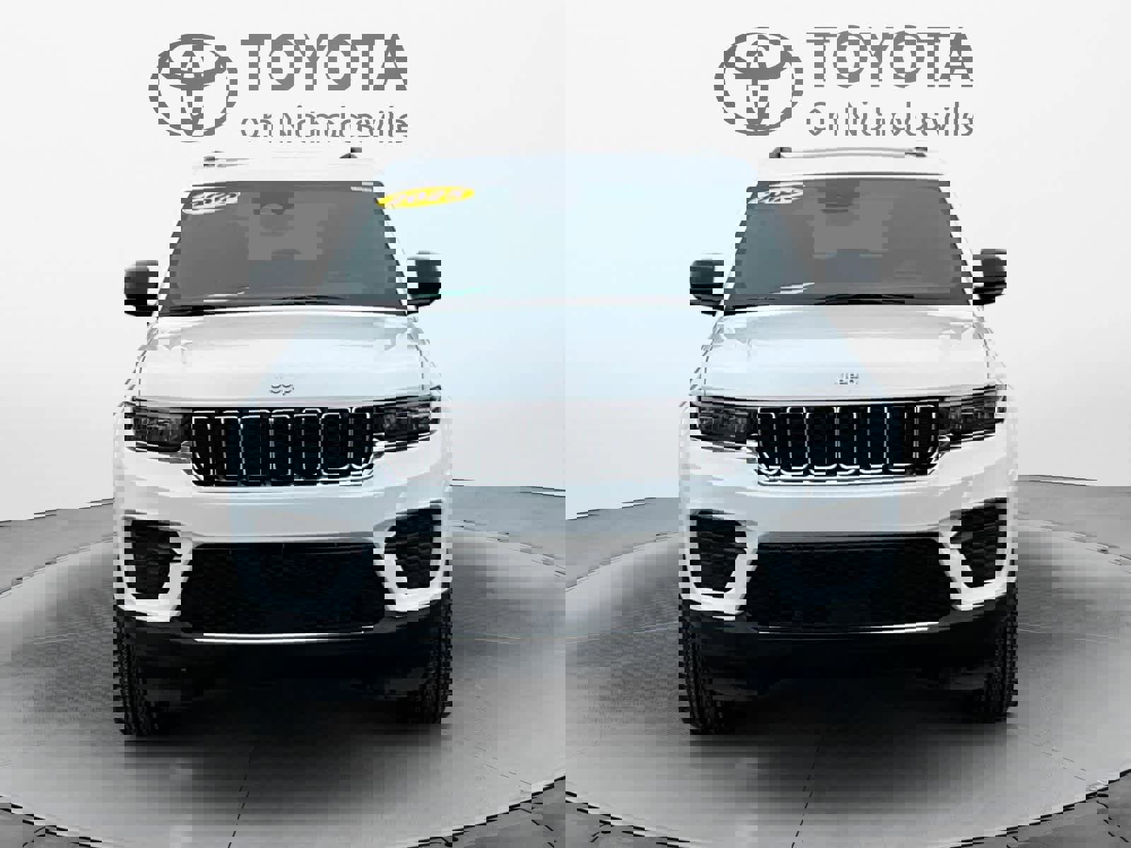 Used 2025 Jeep Grand Cherokee Laredo X image 7